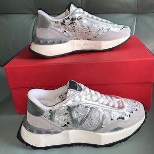 Valentino Garavani VLOGO Lace Runner Sneaker (Women)